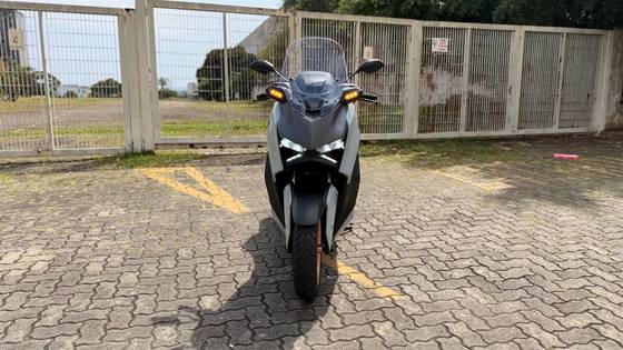 YAMAHA XMAX 300 CONNECTED ABS YAMAHA XMAX 300 CONNECTED ABS